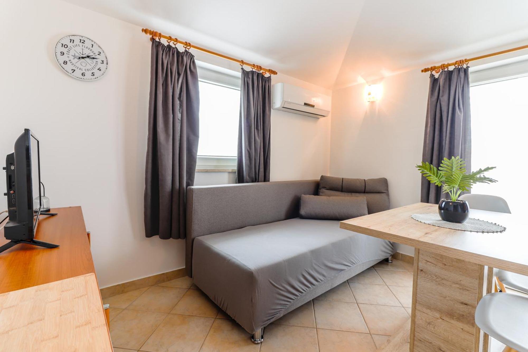 Sunshine Apartments Funtana With Balcony And Sea View Экстерьер фото